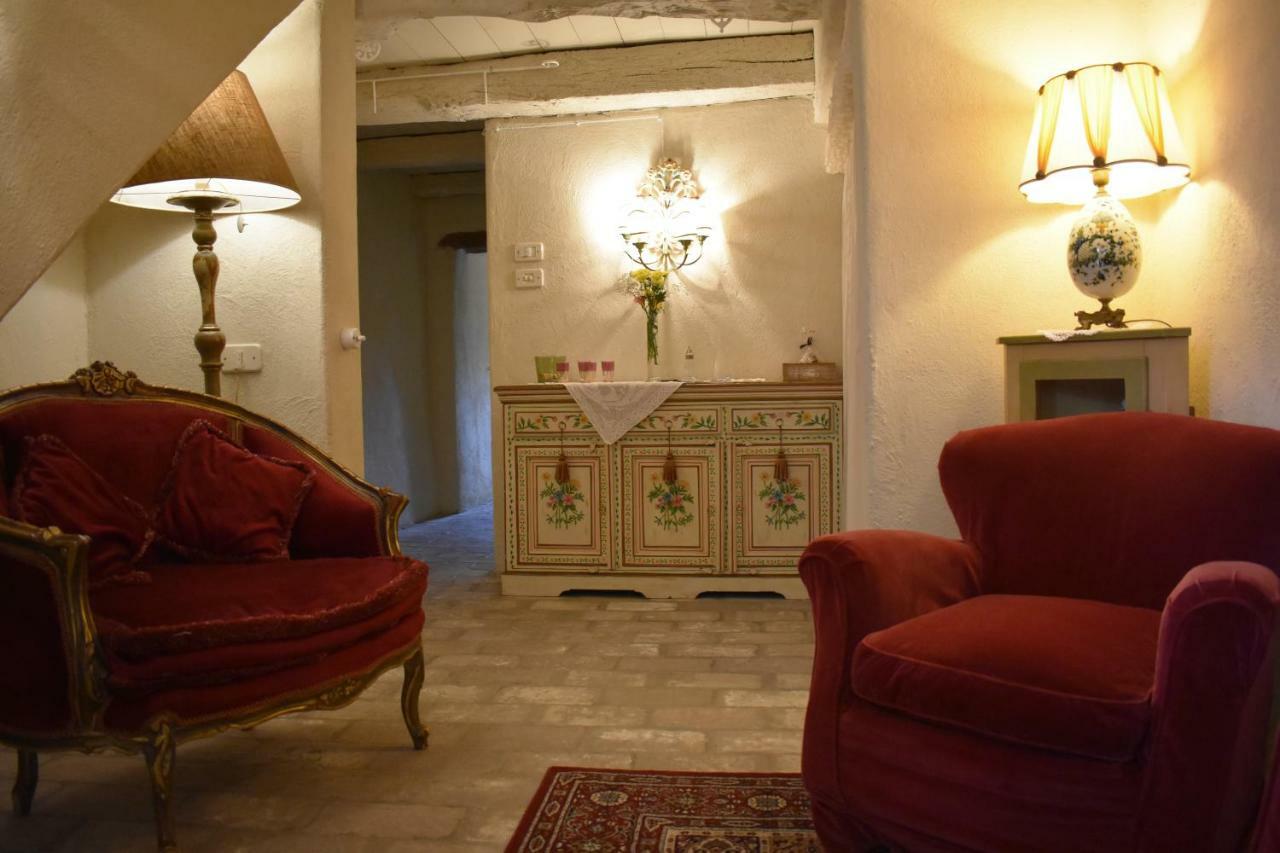 Castello Di Albereto Ξενοδοχείο Trarivi Εξωτερικό φωτογραφία